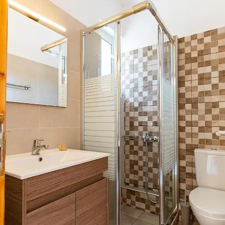 O Molos Apartment